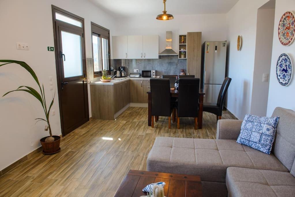 Blue Bay Villas , First Floor Архангелос Экстерьер фото